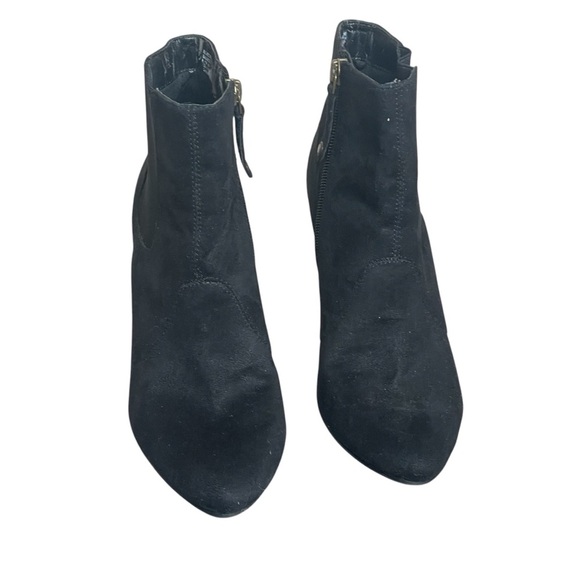 Isaac Mizrahi for Target Black Faux Suede Ankle Boots Heels Booties Size 8 - Picture 3 of 11